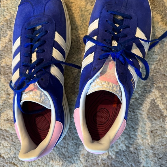 Adidas platform sambas in woman’s size 11 - Picture 3 of 3